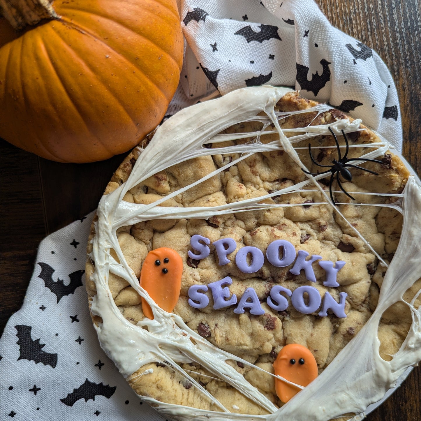 ๐ Spooky & Cooky Halloween Cake ๐ธ๏ธ